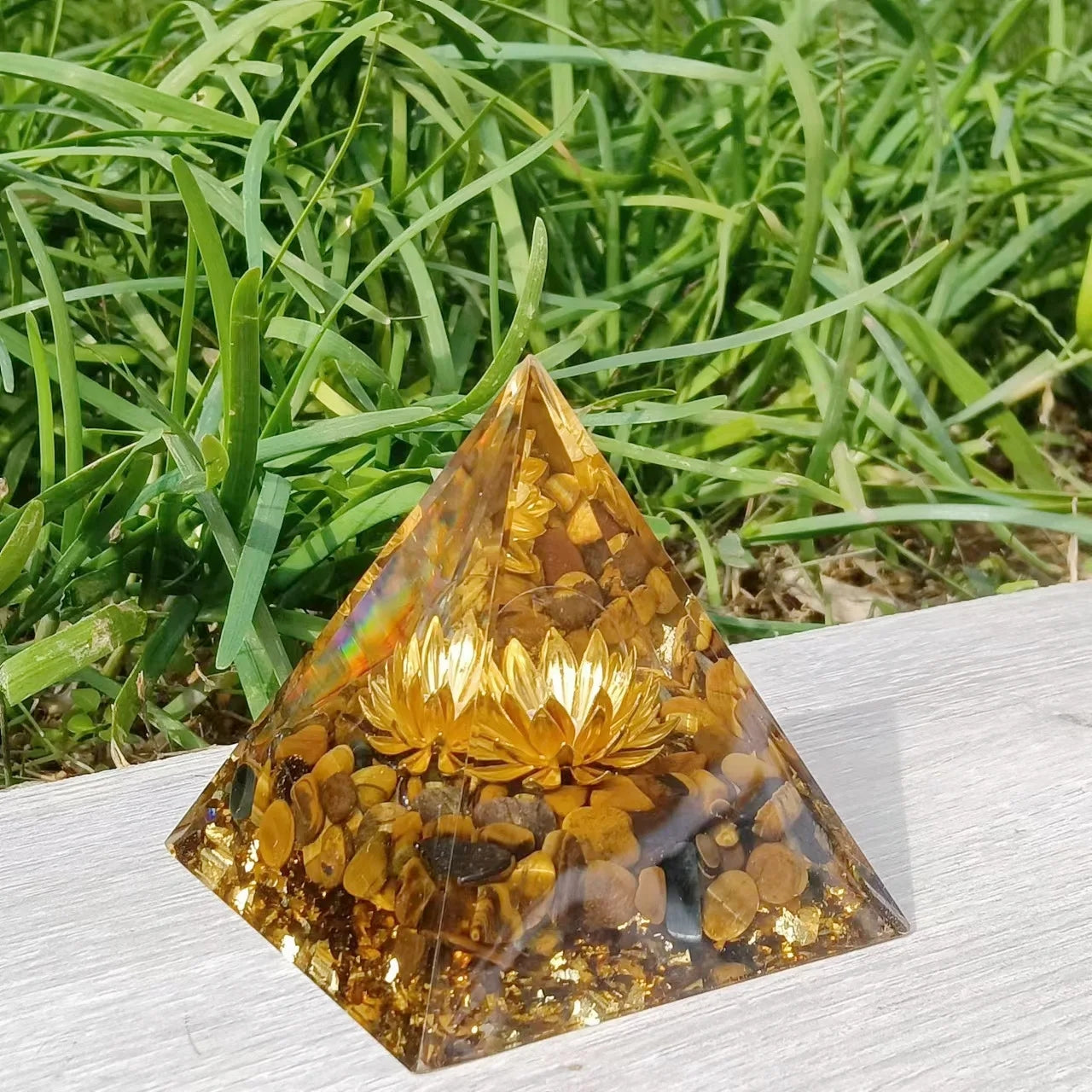 SHINYMO Orgone Pyramid Flower of Life Money Healing Crystals Positive Energy Tiger Eye Stone Luck Wealth Prosperity Attracts Success 6cm